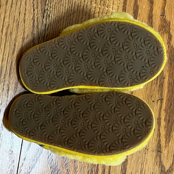 EUC UGG Slipper, Yellow - Picture 3 of 3